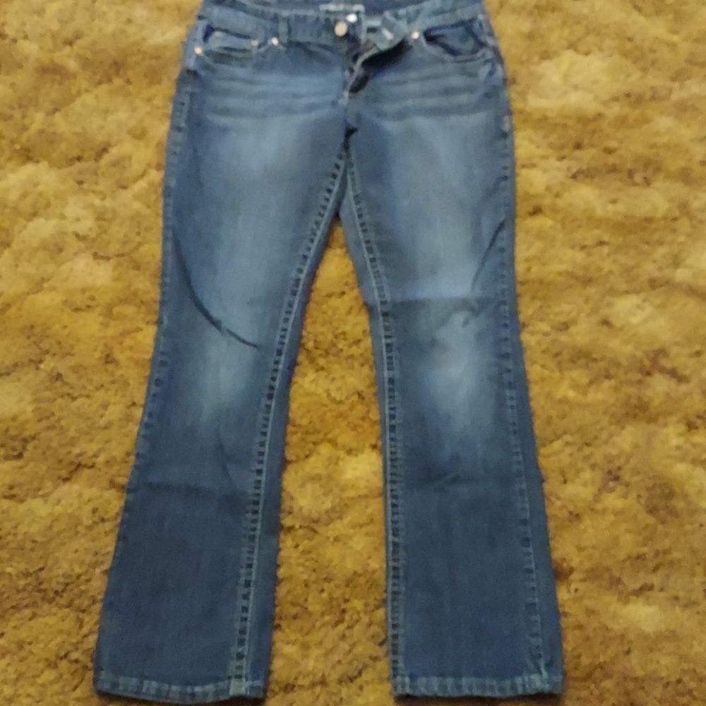 Maurices jeans
